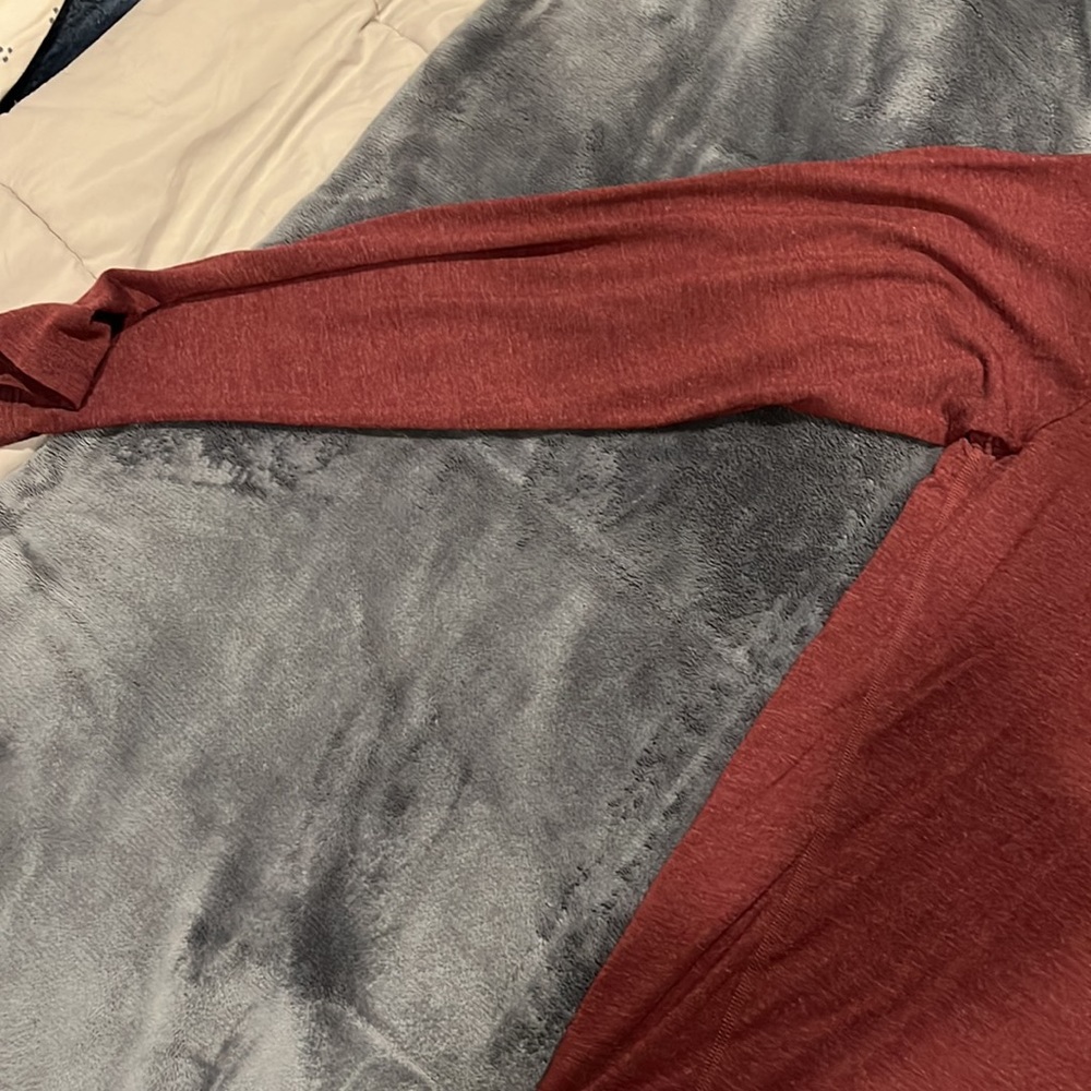 Fabletics Long Sleeve - image 6